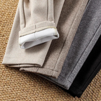 Calça Reta Noir Lumi