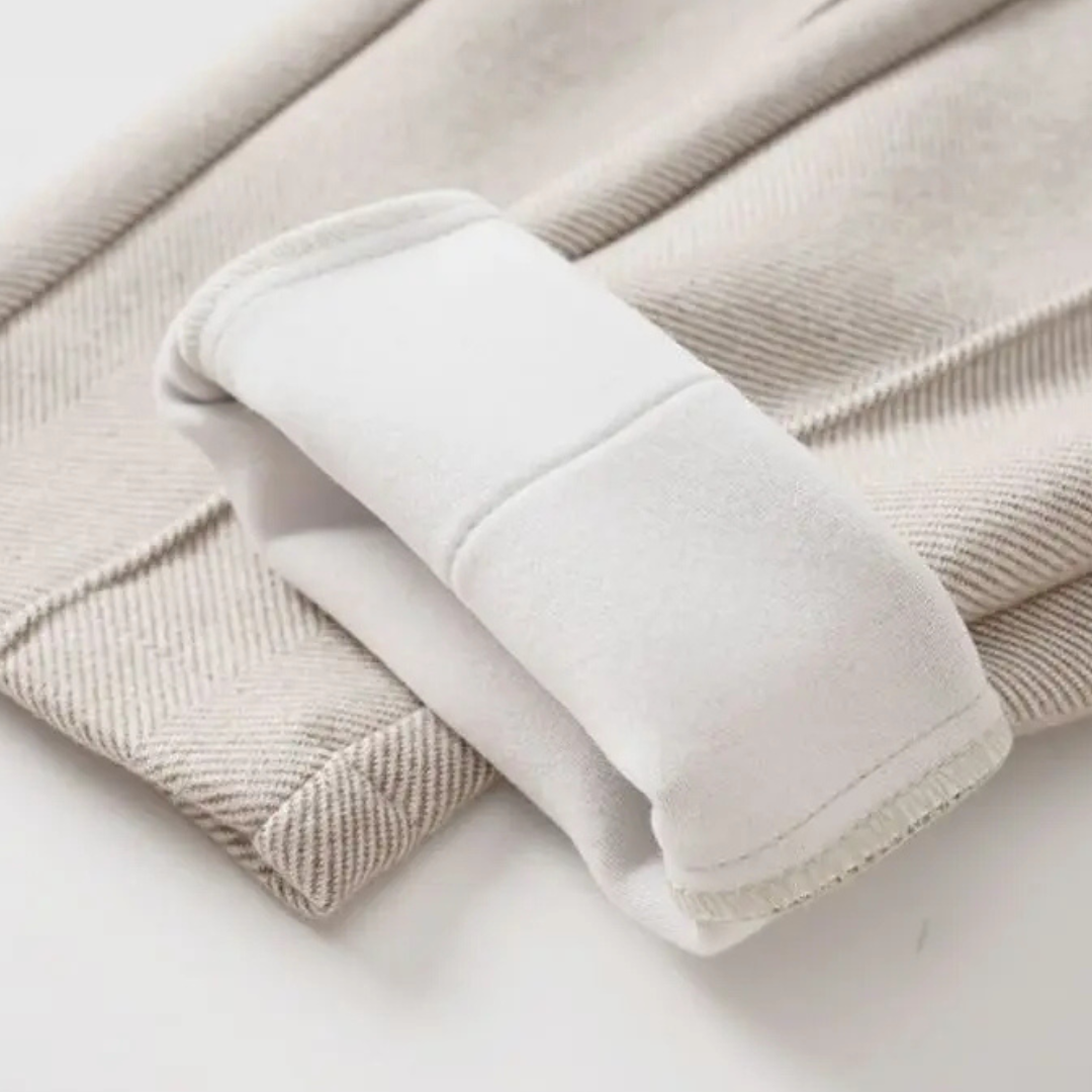 Calça Reta Noir Lumi