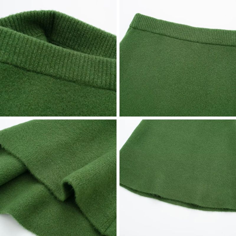 Conjunto de Tricot Blusa Manga Longa e Mini Saia