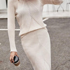 Conjunto de Tricot Manga Longa e Saia Midi