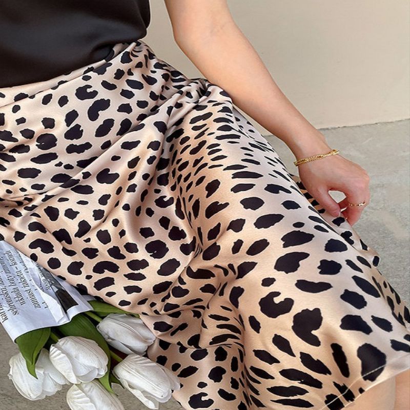 Saia Midi Cetim Leopardo